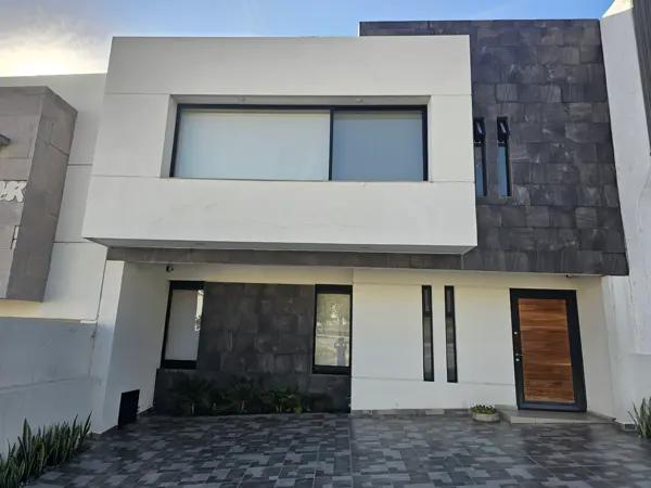 Casa AMUEBLADA EN RENTA, fraccionamiento Lomas Punta del Este (zona sur), León, Guanajuato
