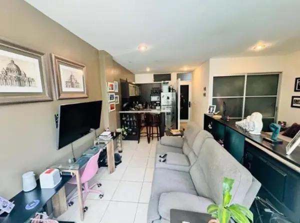 triumph tower amueblado en venta