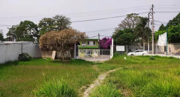Terreno a pie de  carretera con 1809m2 en venta. Coatepec