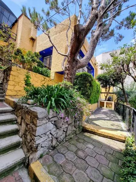 Casa en venta en Paseos del Bosque | Jardín, chimenea y seguridad