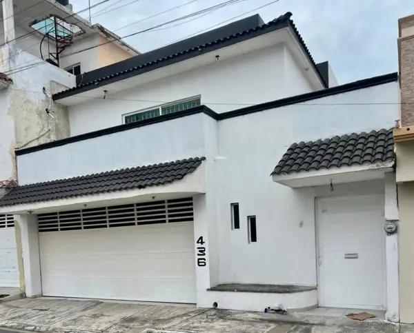 VENDO CASA EN BOCA DEL RIO CERCA DEL MAR
