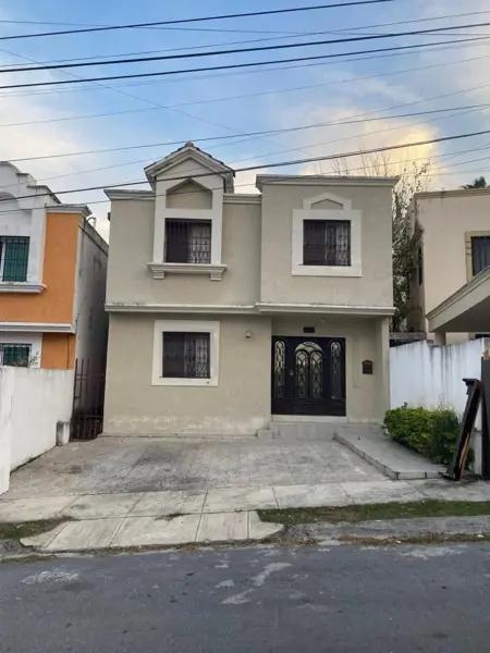 Casa en venta en Lomas del Paseo en Monterrey Casa en venta en Lomas del Paseo en Monterrey