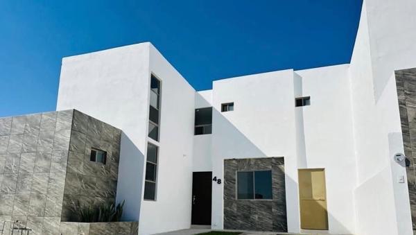 CASA EN VENTA PORTAL DE LAS PERLAS CASA EN VENTA PORTAL DE LAS PERLAS