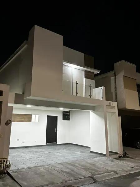 Hermosa Casa en Renta en Residencial Apodaca