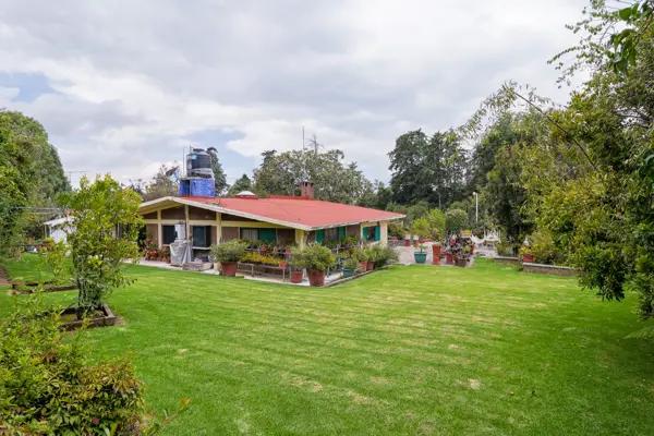 Quinta 6,000m² con Casa, Salón, Cabañas y Jardín en Ozumba Estado de Mexico