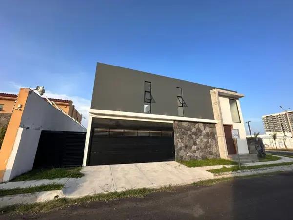VENDO CASA EN LA RIVIERA VERACRUZANA, CERCA DE PLAZA EL DORADO VENDO CASA EN LA RIVIERA VERACRUZANA, CERCA DE PLAZA EL DORADO