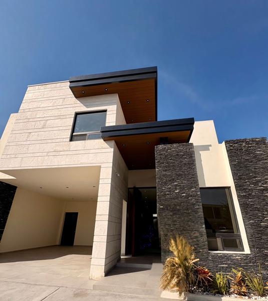 Casa en venta en Torrecillas y Ramones, Saltillo, Coahuila de Zaragoza Casa en venta en Torrecillas y Ramones, Saltillo, Coahuila de Zaragoza