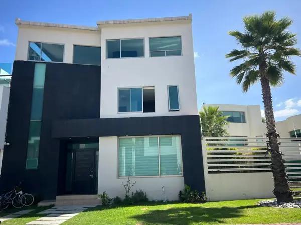 SE VENDE CASA EN FRACC. RESIDENCIAL LA LUZ PACHUCA HGO.