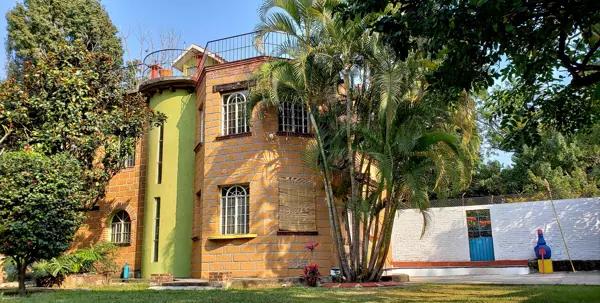 Dos casas en mismo terreno Tepoztlán
