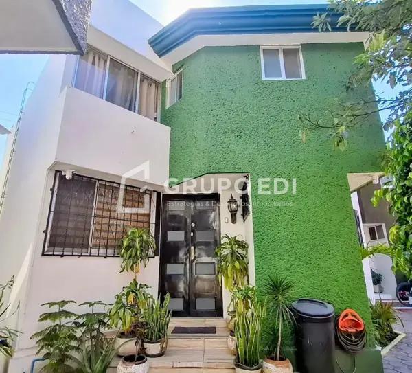 CASA EN VENTA EN FRACCIONAMIENTO VILLAS CIPRÉS, SAN PEDRO CHOLULA