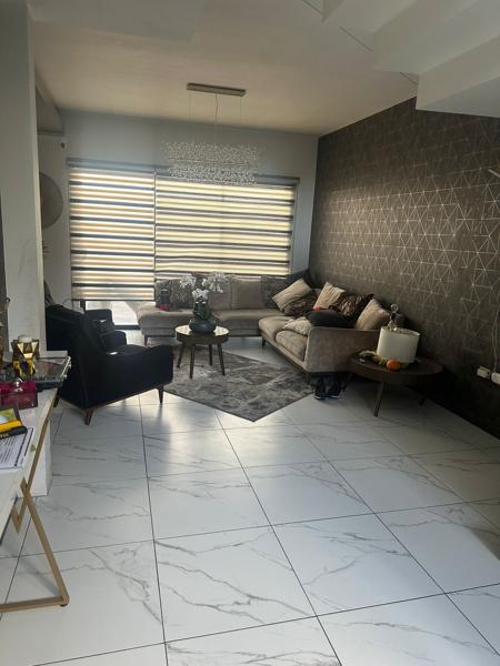 CASA EN CRETA RESIDENCIAL