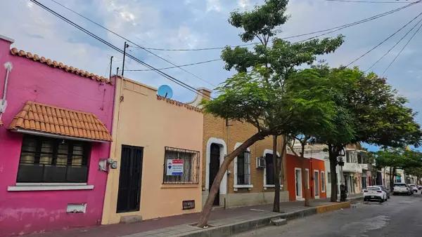 Oportunidad de inversion. Casa historica a 2 cuadrasde Plazuela Machado y Catedral de Mazatlan