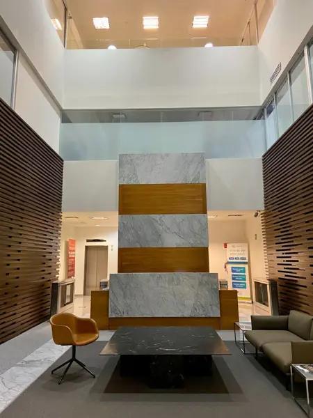 RENTA AMPLIAS OFICINAS VALLE ORIENTE