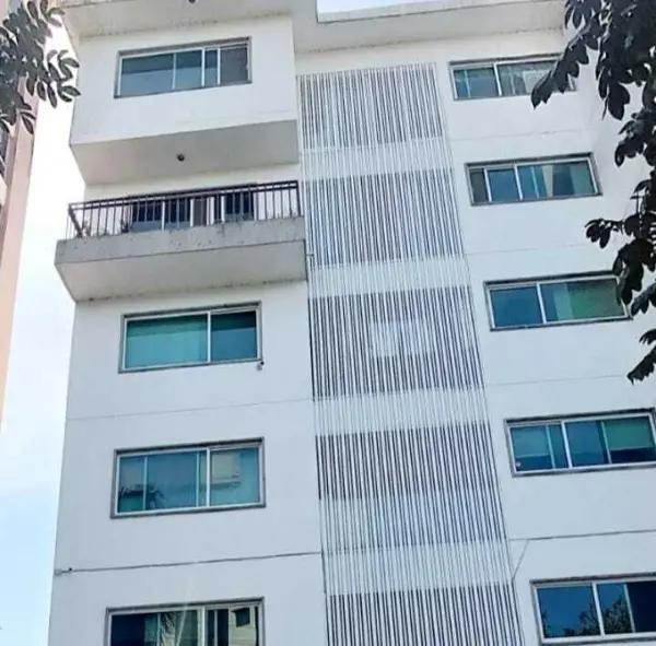 Departamento en Venta al lado del Club de Villas