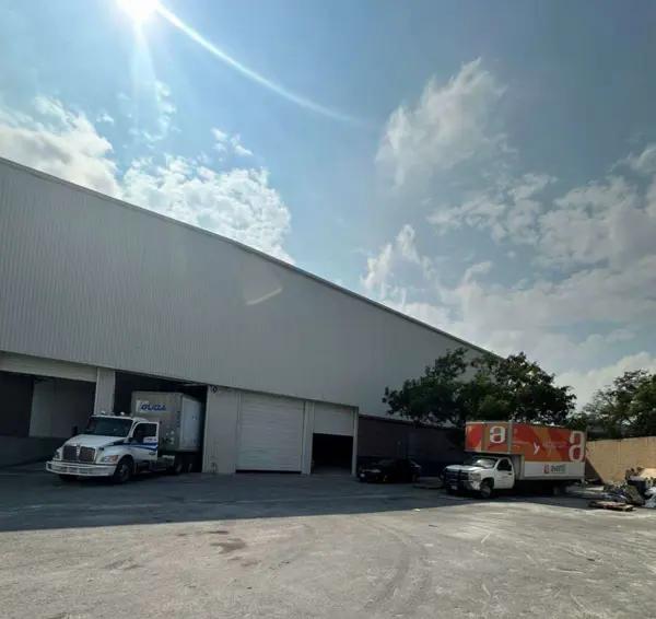 Bodega Industrial en Renta