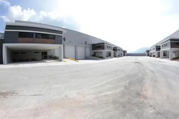 Bodega Industrial Disponible en Santa Catarina