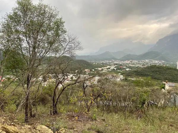 TERRENO en VENTA en privada en Sierra Alta 3er sector