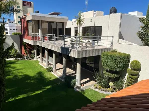 Residencia en Renta en Privada Los Pinos, Lomas Cuarta Sección, San Luis Potosí