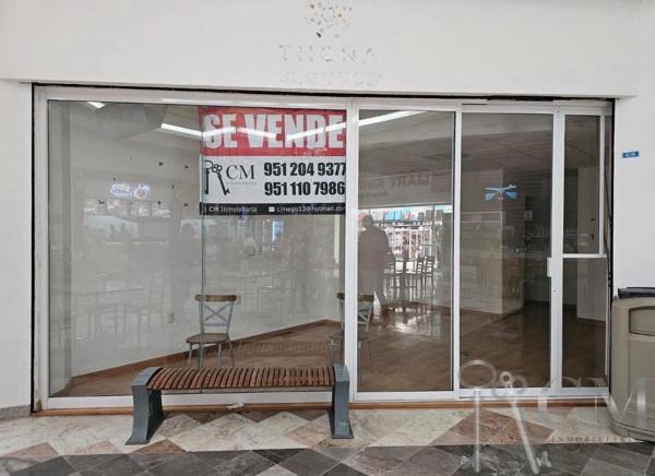 Local en venta en plaza del valle
