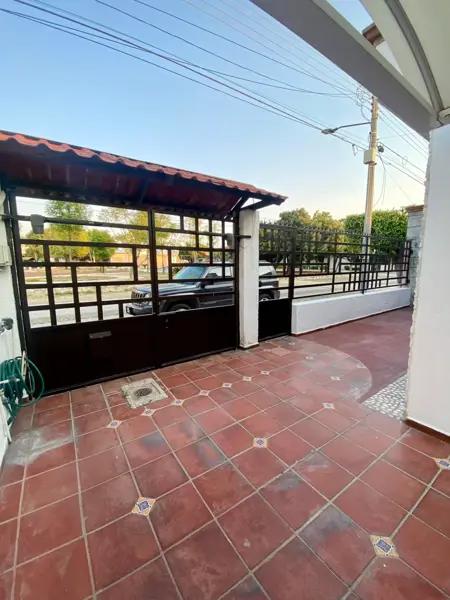 CASA EN VENTA EN VALLE DE ORO – DETRÁS DE SAM’S CLUB SAN JUAN DEL RÍO | UBICACIÓN CON ALTA PLUSVALÍA CASA EN VENTA EN VALLE DE ORO – DETRÁS DE SAM’S CLUB SAN JUAN DEL RÍO | UBICACIÓN CON ALTA PLUSVALÍA