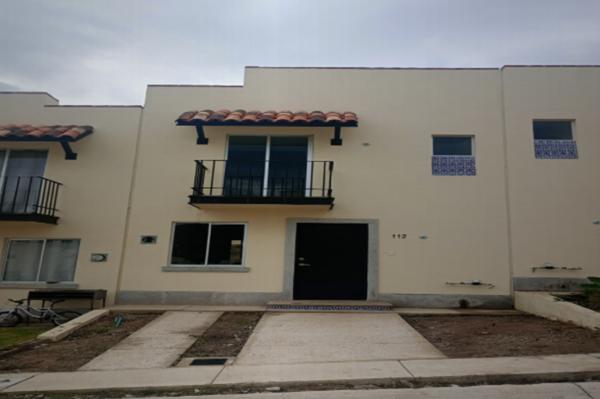 CASA DE ENTREGA INMEDIATA EN CALLE SAN LUCAS,  TLAJOMULCO DE ZUÑIGA, JALISCO