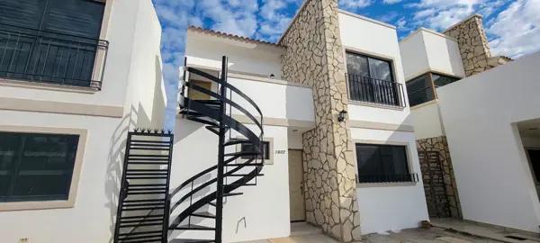 Casa de 4 recámaras en renta en Cerritos