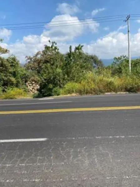 Terreno en venta en la Carretera Cuernavaca Tepoztlán