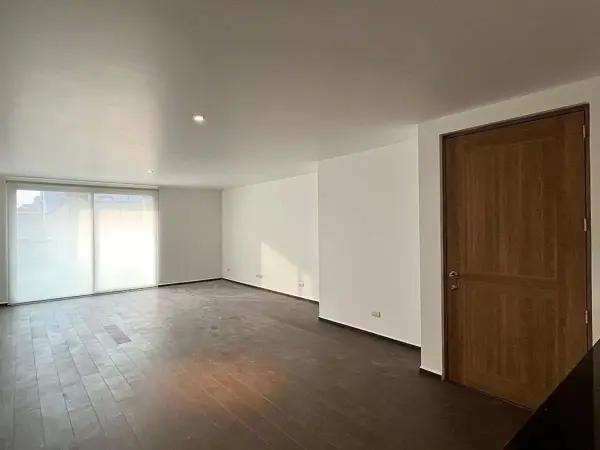 DEPARTAMENTO EN VENTA DEL VALLE CENTRO CON BALCÓN Y ROOFGARDEN COMÚN
