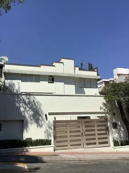 Casa en venta en Lomas de las Palmas
