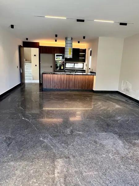 Venta departamento nuevo con balcón Las Aguilas parte baja 3 recamaras