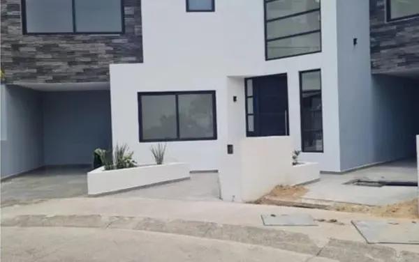 CASA EN VENTA BOSQUE REAL EDOMEX