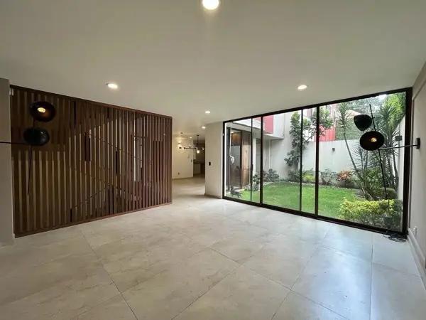 Venta casa en condominio Coyoacán jardín roof privado 3 recamaras vigilancia