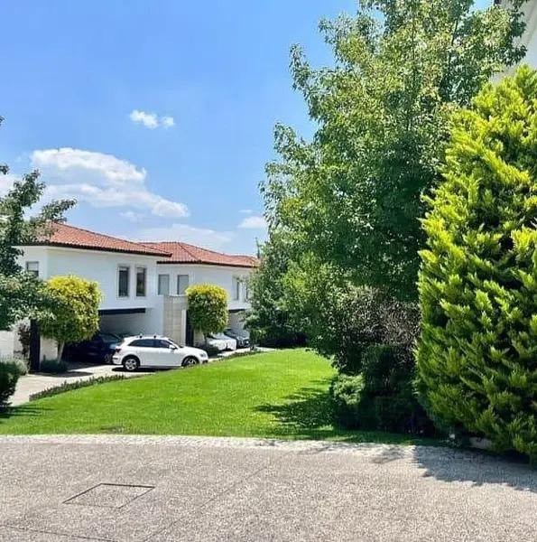 Casa en venta Cuajimalpa 3 recamaras terraza cuarto de servicio