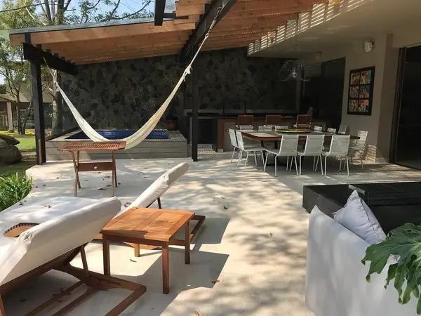 CASA EN VENTA (TOWN HOUSE) EN VALLE DE BRAVO