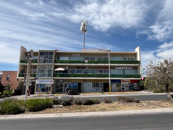 Local Comercial en Renta en Residencial El Refugio, Querétaro