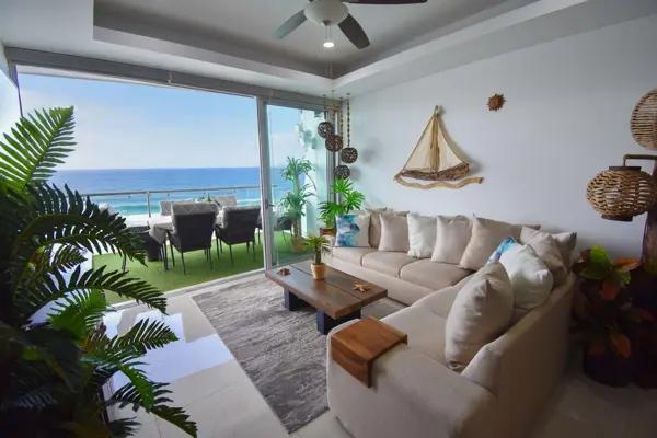 Condominio en venta frente al mar en el Malecón de Mazatlán