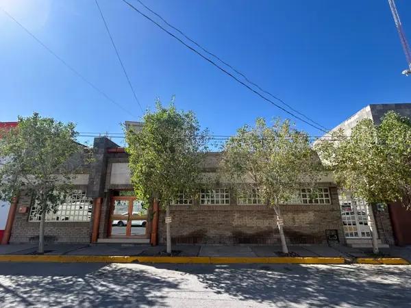 BODEGA CON OFICINAS EN RENTA A UNA CUADRA DE BLVD CONSTITUCIÓN