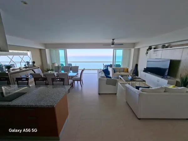 Departamento en Venta en Mazatlán con Vista al Mar