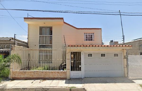 Casa en Venta J Trinidad Barragán Sahuayo Michoacán Adjudicada FLL