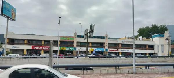 Local comercial en renta en Cumbres en Monterrey