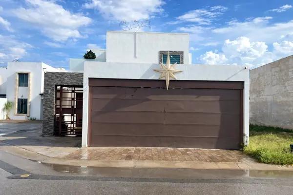 Casa en venta en Residencial Palma Real, sector Viñedos.