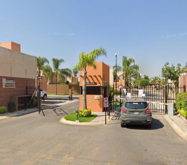 Casa en Condominio en Venta en Puerta Real, Corregidora - Oportunidad Habitacional