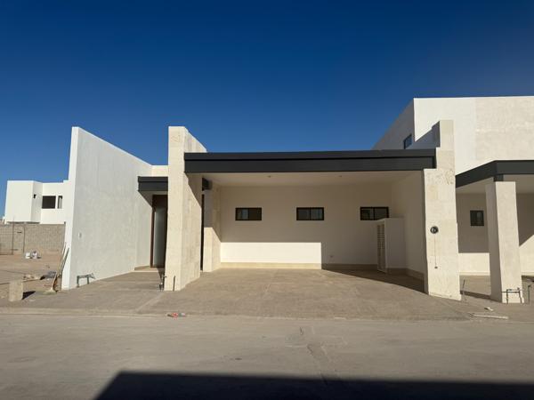 Casa en venta de 1 Planta Sector Viñedos