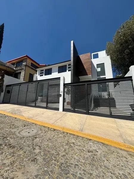 Hermosa Residencia Nueva en Pedregal de Echegaray