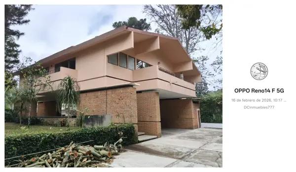 Ideal para clínica, negocio,  oficinas, escuela. Casa en Renta - Zona Berros