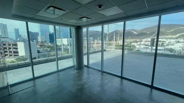 OFICINA EN RENTA EN VALLE ORIENTE, SAN PEDRO GARZA GARCIA