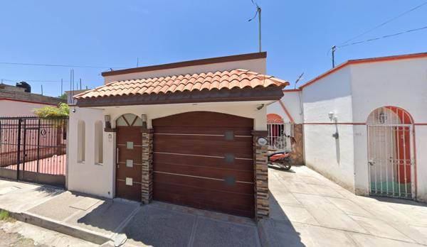 Casa en Venta en Tepic Nayarit FLL