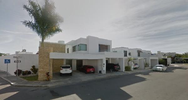 Casa en Venta Fraccionamiento Gran Santa Fe II Caucel Yucatán FLL
