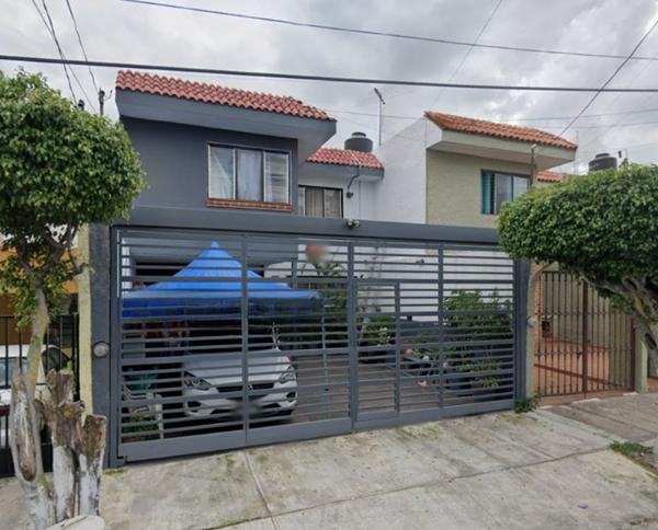 CASA EN VENTA EN LOMAS DE ZAPOPAN JALISCO CO