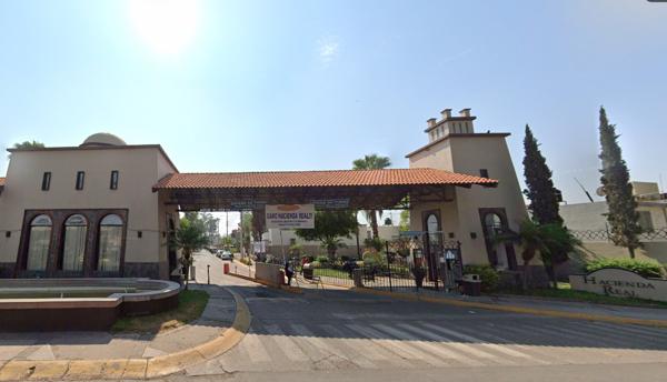 Casa en Venta en Hacienda Real Tonalá Jalisco FLL